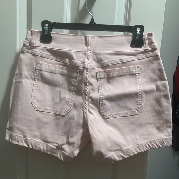 Spanx Stretch Twill Shorts- 4”-Ice Pink - Picture 6 of 8